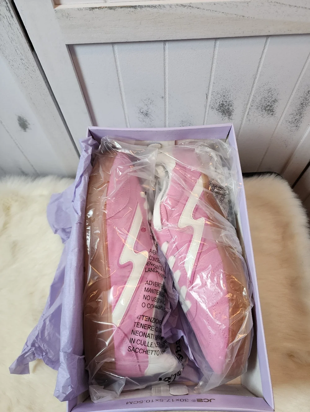Madden Girl Giia Sneakers
